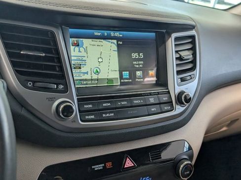 Used 2017 Hyundai Tucson Limited image 17