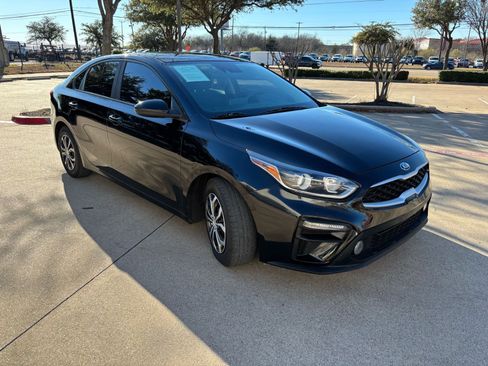Used 2019 Kia Forte Sedan image 3
