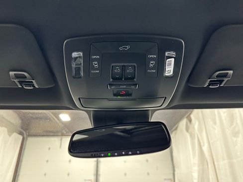 Used 2025 Toyota Sienna XSE image 44