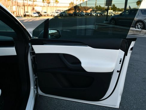 Used 2022 Tesla Model X Plaid AWD/4WD image 14