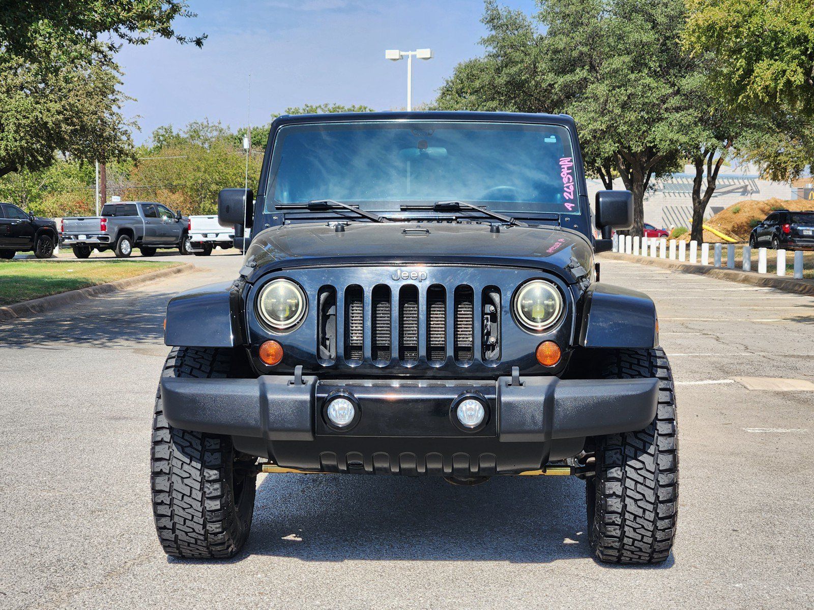 Used 2012 Jeep Wrangler Unlimited Sahara AWD/4WD image 27