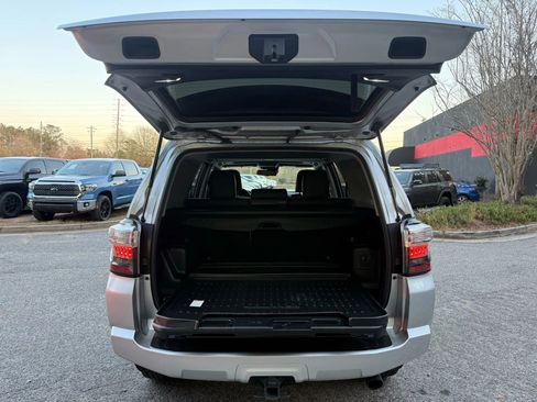 Used 2021 Toyota 4Runner Venture w/ Moonroof Package image 21