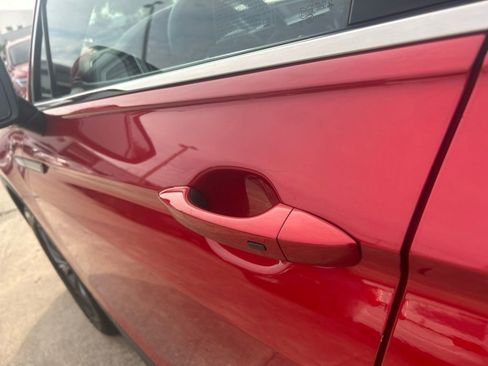 Certified 2023 Volkswagen Tiguan SE w/ Panoramic Sunroof Package image 28