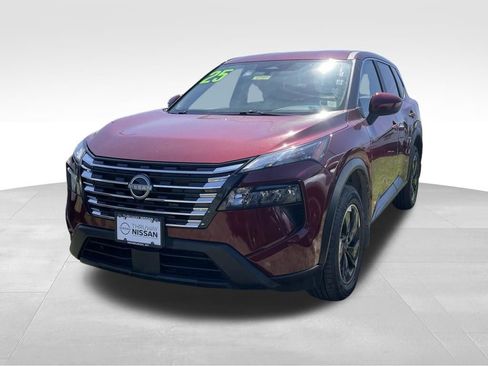 Certified 2025 Nissan Rogue SV AWD/4WD image 2