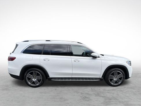 Used 2025 Mercedes-Benz GLS 450 4MATIC image 10