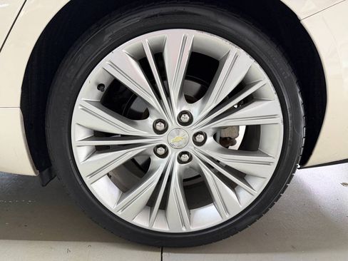 Used 2014 Chevrolet Impala LTZ FWD image 29