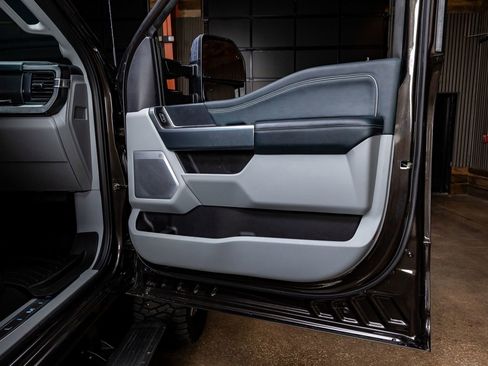 Used 2024 Ford F450 Limited image 36