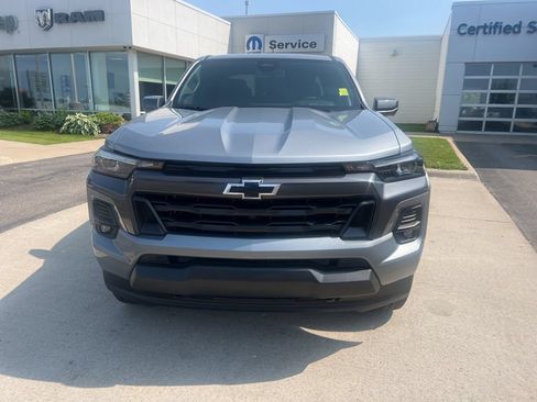 New 2025 Chevrolet Colorado LT w/ LT Convenience Package AWD/4WD image 2