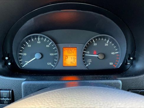 Used 2016 Mercedes-Benz Sprinter 2500 image 22