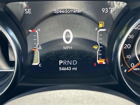 Used 2022 Jeep Wrangler Unlimited Sahara w/ Cold Weather Group image 12