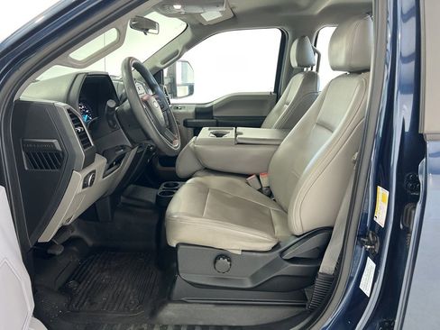 Used 2019 Ford F250 XL w/ Power Equipment Group image 16