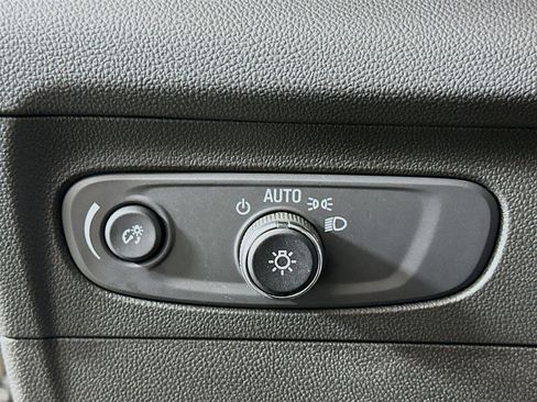 Used 2022 Buick Envision Preferred image 17