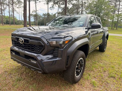 Used 2024 Toyota Tacoma TRD Off-Road AWD/4WD image 1