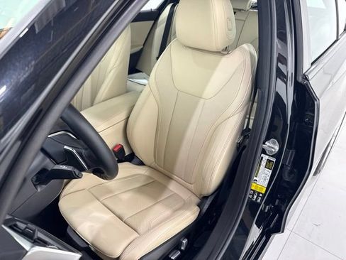 Used 2023 BMW 330i xDrive Sedan w/ Premium Package AWD/4WD image 13
