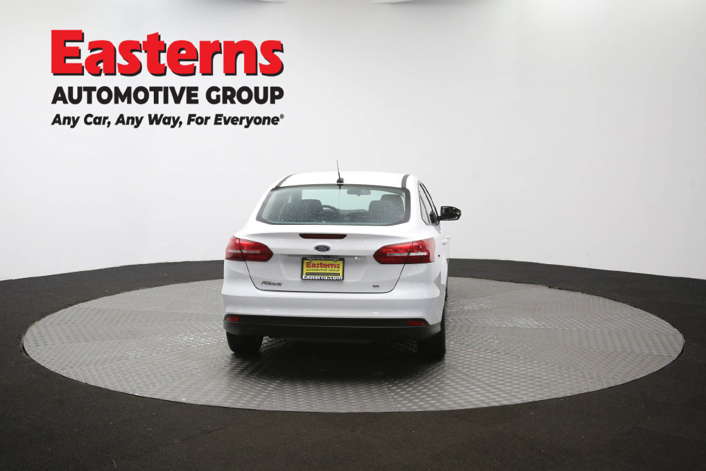 Used 2018 Ford Focus SE w/ Cold Weather Package FWD image 99
