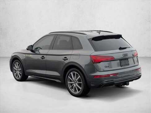 Used 2022 Audi Q5 e Prestige w/ Prestige Package image 8