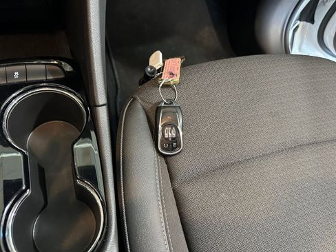 Used 2025 Buick Encore GX Preferred image 21