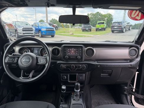 Used 2020 Jeep Wrangler Sport AWD/4WD image 36