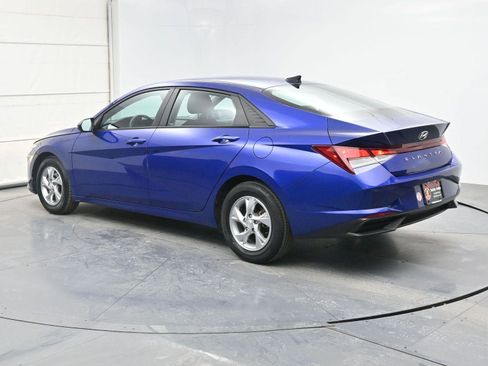 Used 2023 Hyundai Elantra SE w/ Preferred Accessory Package image 20