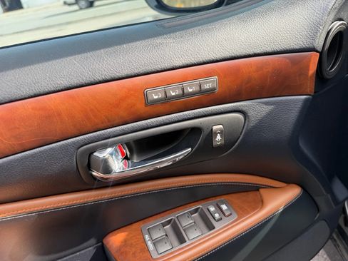 Used 2010 Lexus LS 460 image 26