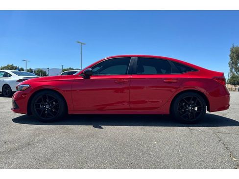Used 2024 Honda Civic Sport image 2