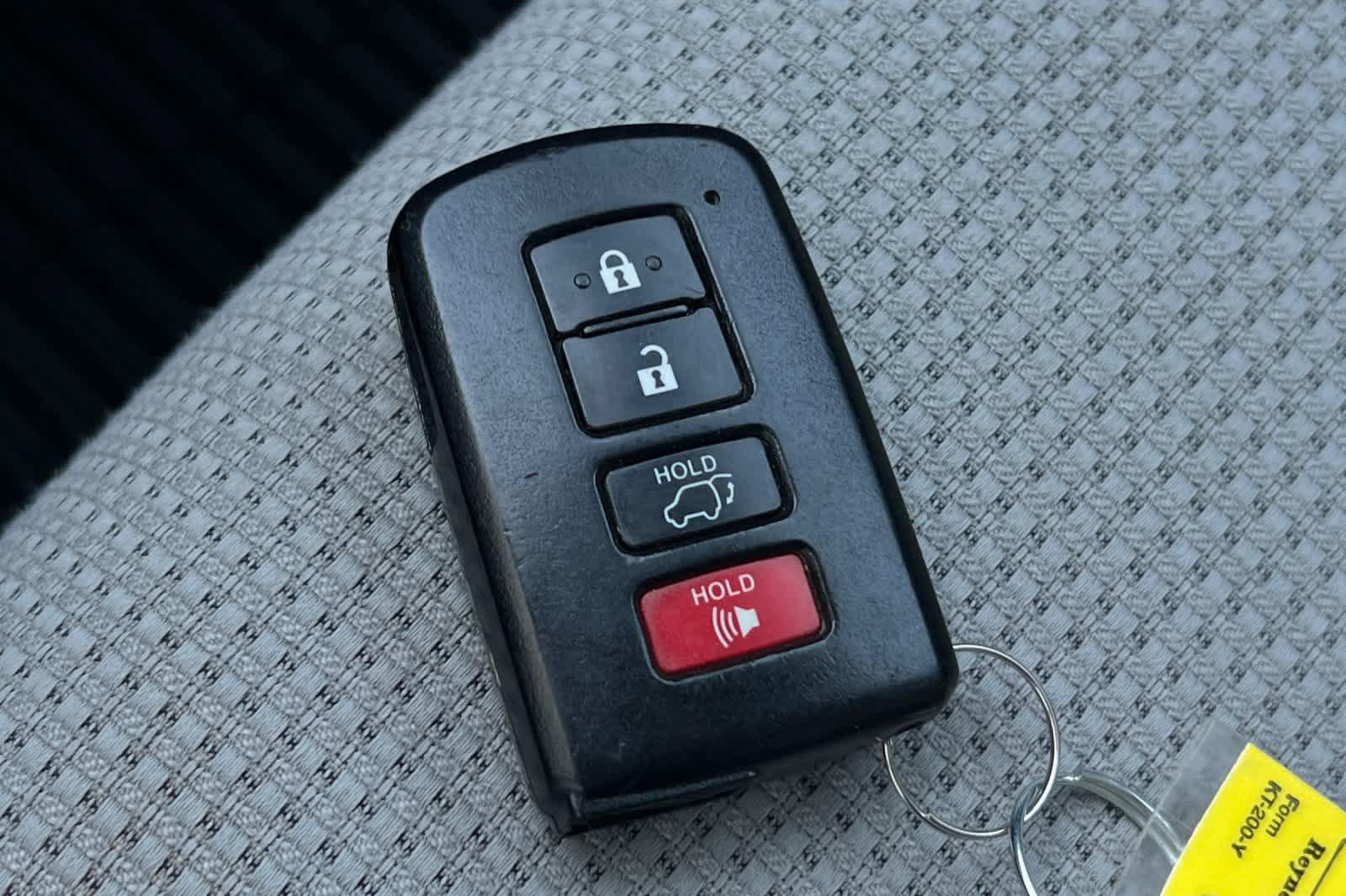 Used 2018 Toyota RAV4 XLE FWD image 28