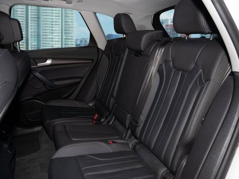 Used 2024 Audi Q5 2.0T Premium Plus image 16