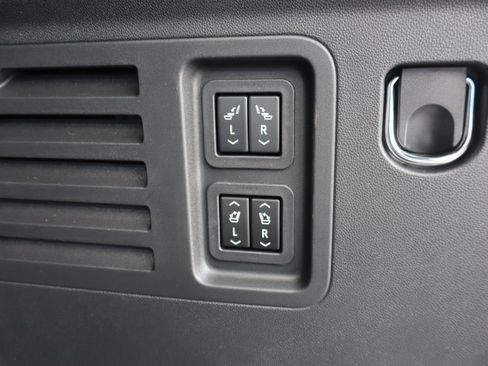New 2026 Chevrolet Traverse High Country w/ LPO, Floor Liner Package AWD/4WD image 28
