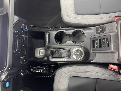 Used 2022 Ford Bronco 4-Door AWD/4WD image 41