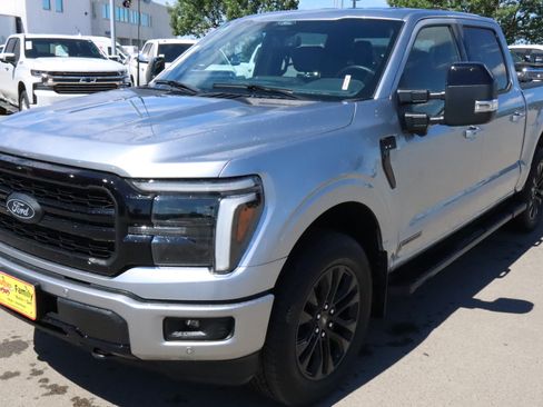 Used 2025 Ford F150 Lariat w/ Equipment Group 501A Mid AWD/4WD image 3