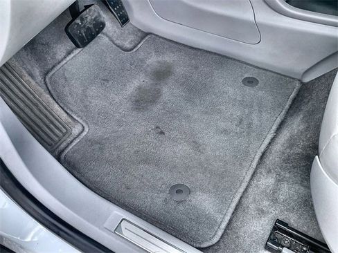 Certified 2021 GMC Acadia SLT w/ Preferred Package image 35