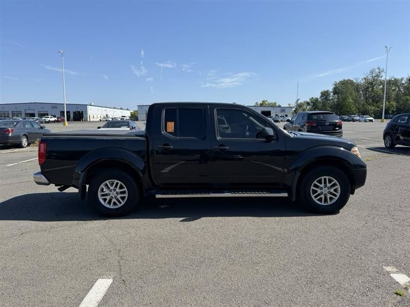 Used 2018 Nissan Frontier SV AWD/4WD image 5