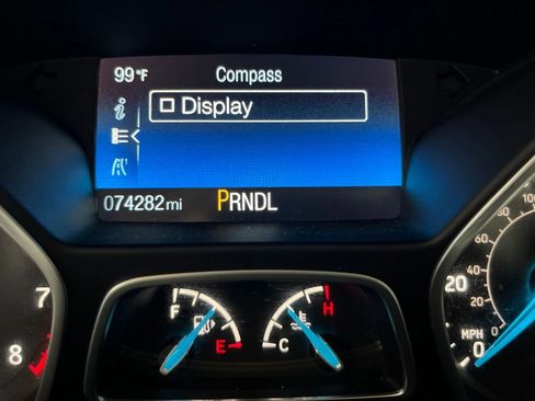 Used 2015 Ford Focus SE w/ SE Cold Weather Package FWD image 22
