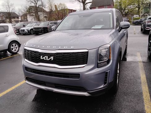 Used 2022 Kia Telluride LX image 12