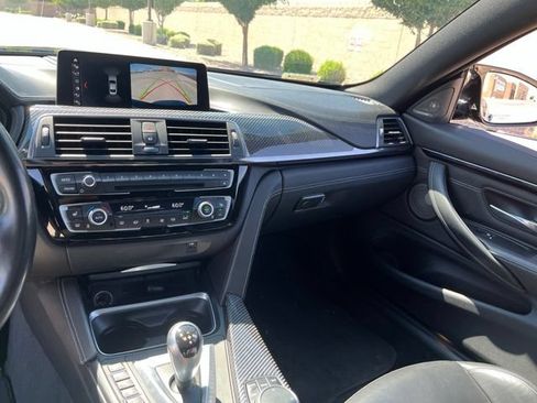 Used 2020 BMW M4 Coupe w/ Competition Package RWD image 8
