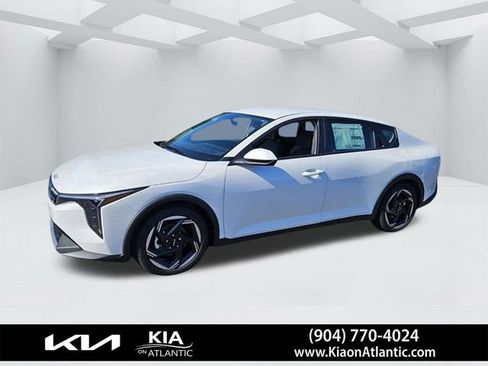 New 2025 Kia K4 EX FWD image 2
