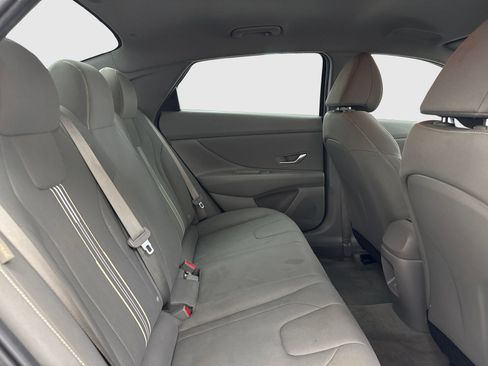 Used 2025 Hyundai Elantra Sport FWD image 44