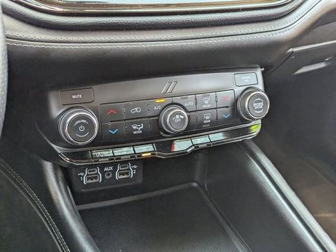 Used 2021 Dodge Durango SXT w/ 3rd Row Seating Group AWD/4WD image 27