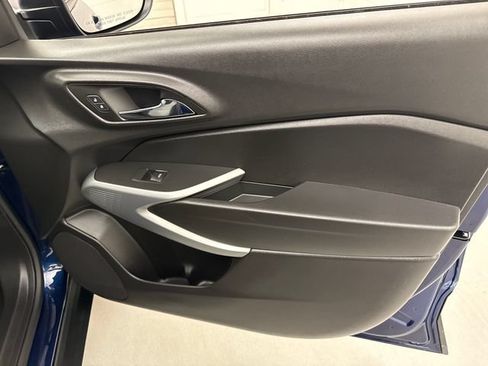Certified 2024 Chevrolet Trax LS FWD image 30