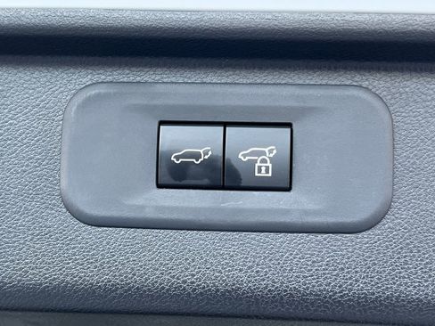 Used 2025 Toyota Grand Highlander AWD image 22