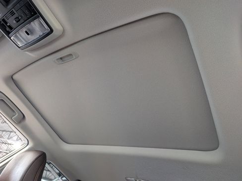 Used 2023 Toyota 4Runner Limited AWD/4WD image 11