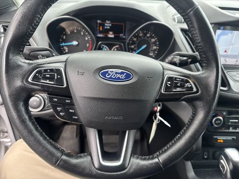 Used 2018 Ford Escape SEL AWD/4WD image 17