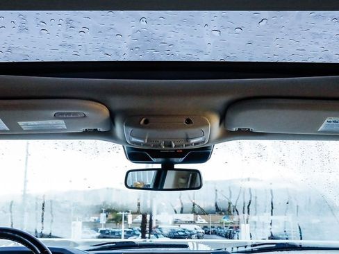 Used 2023 Ford Expedition Limited image 17