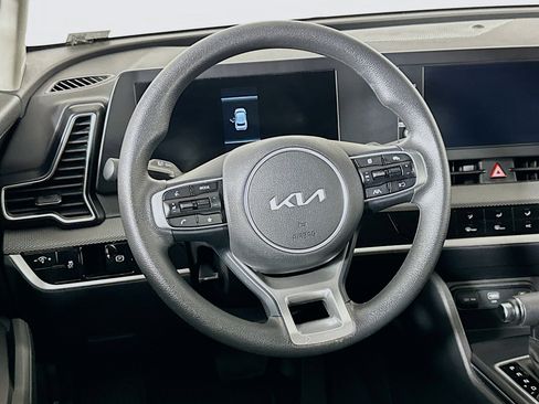 Used 2025 Kia Sportage LX image 18