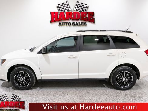 Used 2018 Dodge Journey SE w/ Popular Equipment Group image 1