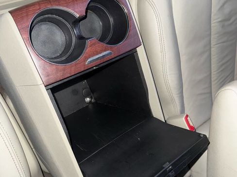 Used 2014 Toyota Sienna XLE image 50