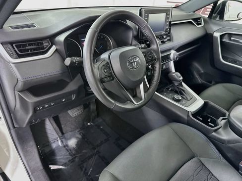 Certified 2022 Toyota RAV4 SE w/ SE Grade Weather Package AWD/4WD image 16