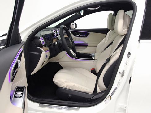 Certified 2023 Mercedes-Benz C 300 4MATIC Sedan image 17