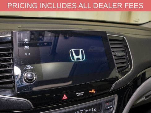 Used 2019 Honda Pilot Touring image 17