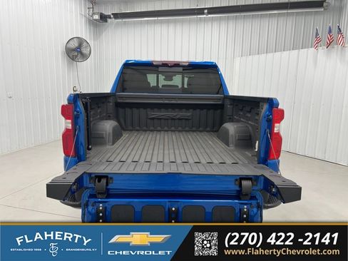 Used 2022 Chevrolet Silverado 1500 ZR2 w/ Technology Package AWD/4WD image 21